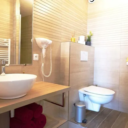 Beausoleil Metro Paris Sud Appartement *