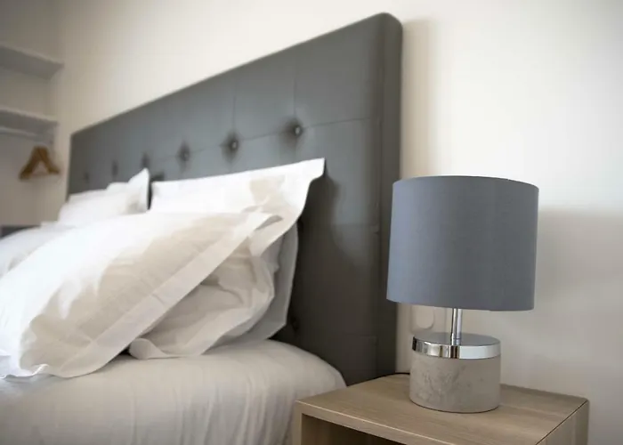 Beausoleil Metro Paris Sud Apartamento *